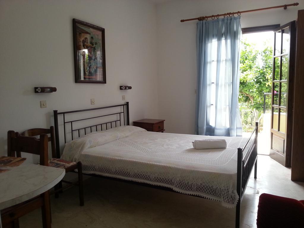 Villa Helen Arillas  Buitenkant foto