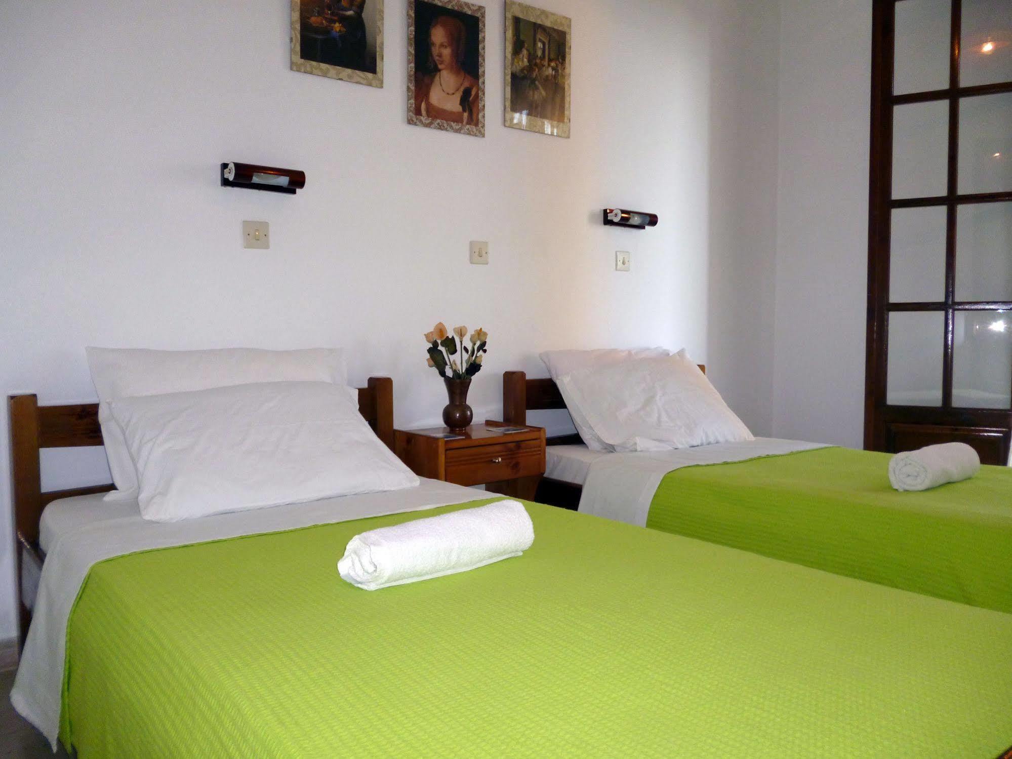 Villa Helen Arillas  Buitenkant foto