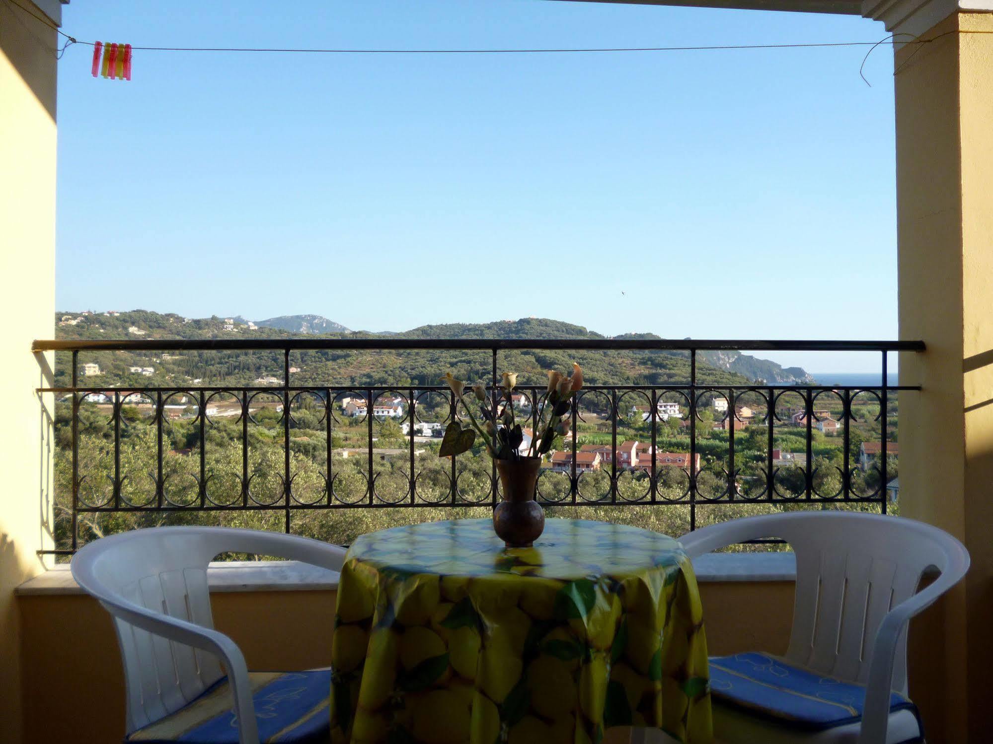 Villa Helen Arillas  Buitenkant foto