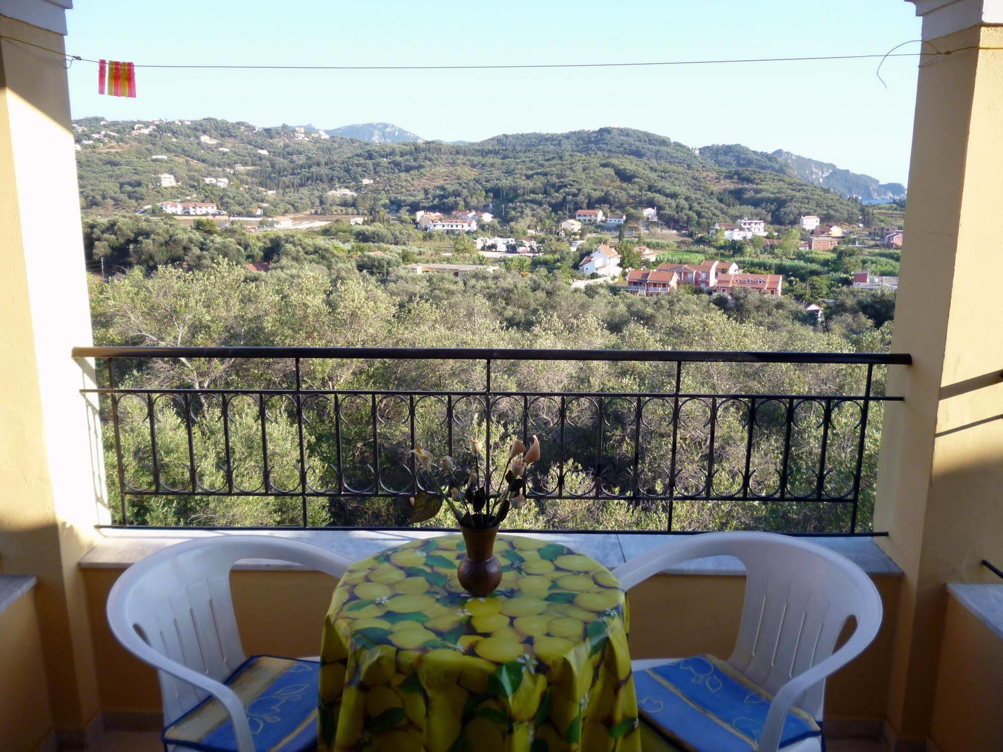 Villa Helen Arillas  Buitenkant foto