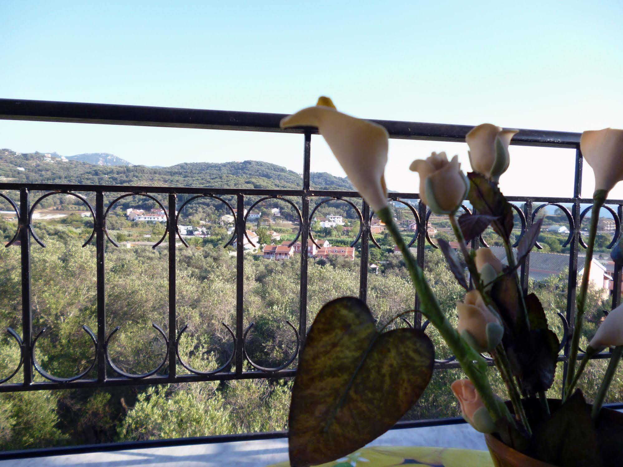 Villa Helen Arillas  Buitenkant foto