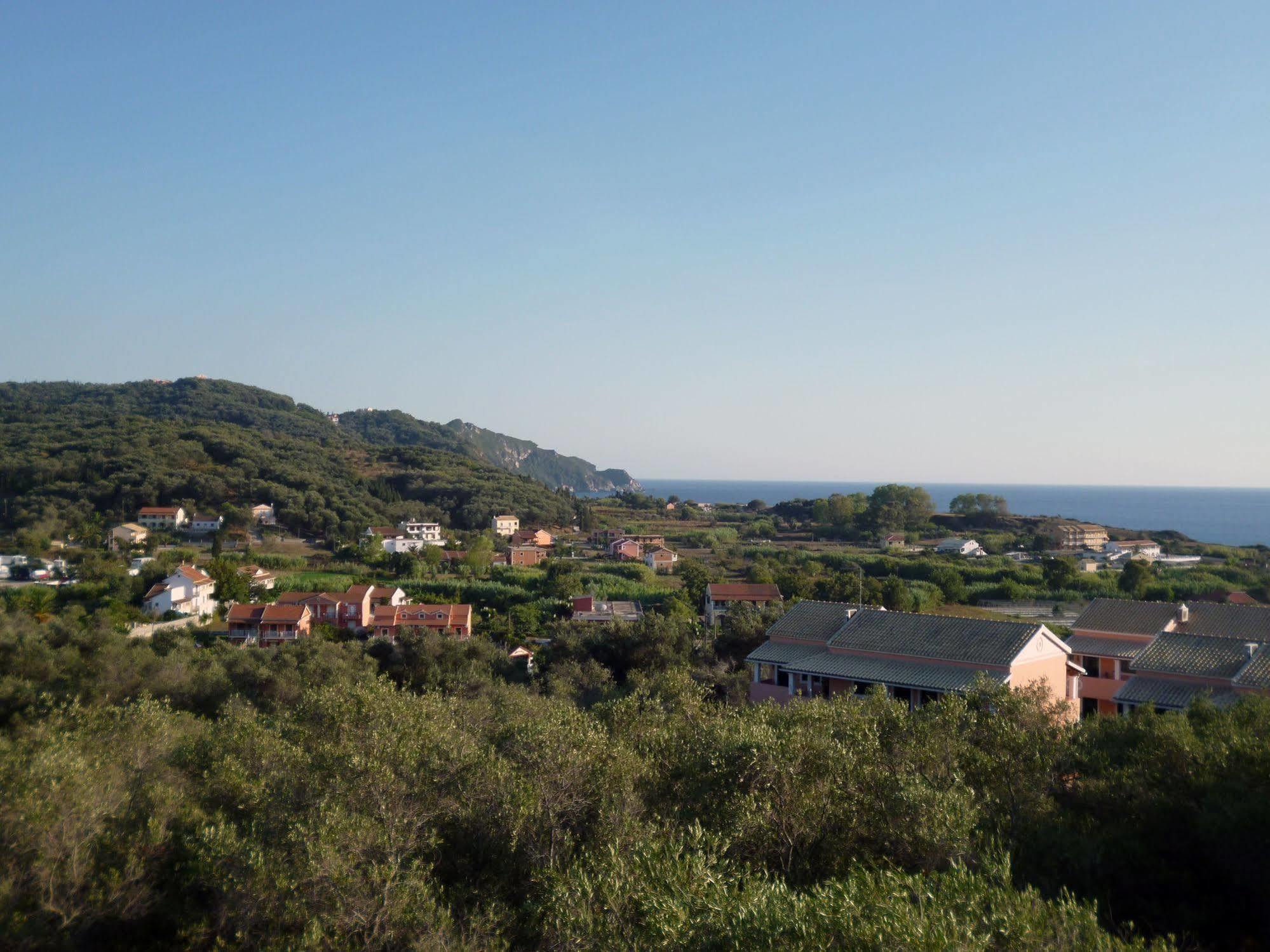 Villa Helen Arillas  Buitenkant foto